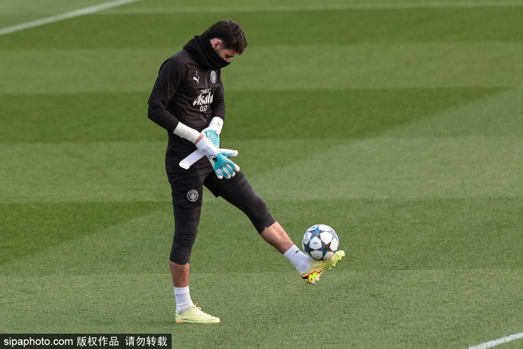 3100万天价门将或被清洗！曼城冬窗或双门将出局 特拉福德世界杯梦碎？